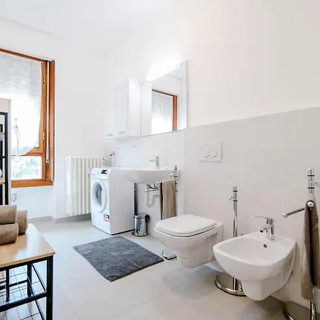 Dodo Red - The House Of Travelers *