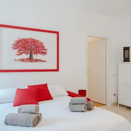 Dodo Red - The House Of Travelers *