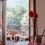 Dodo Red By 