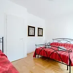 Dodo Red By 