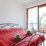 Apartment Dodo Red By 