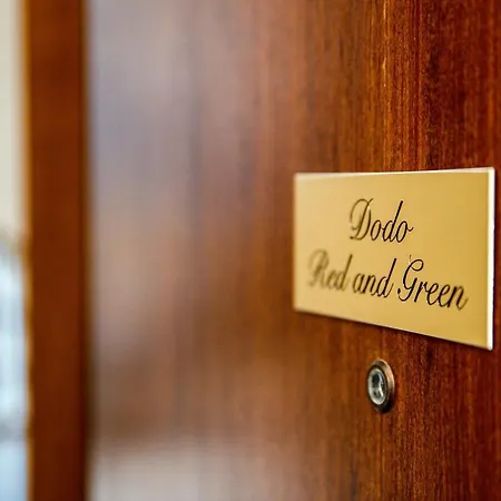 Dodo Red - The House Of Travelers Apartament