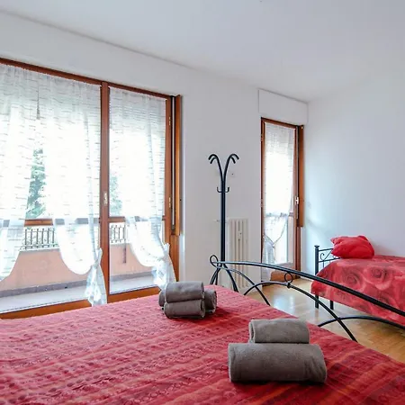 Apartment Dodo Red - The House Of Travelers Como