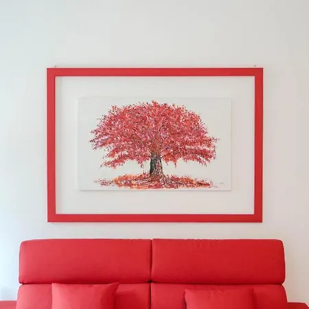 Dodo Red - The House Of Travelers * Como