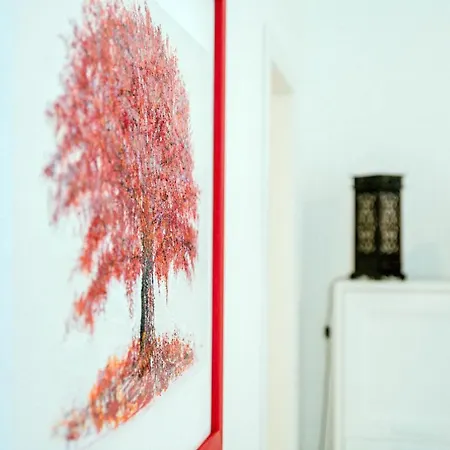 Dodo Red - The House Of Travelers Apartment