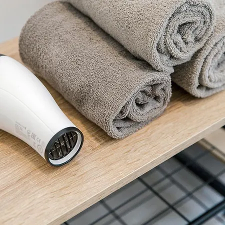 Dodo Red - The House Of Travelers Como