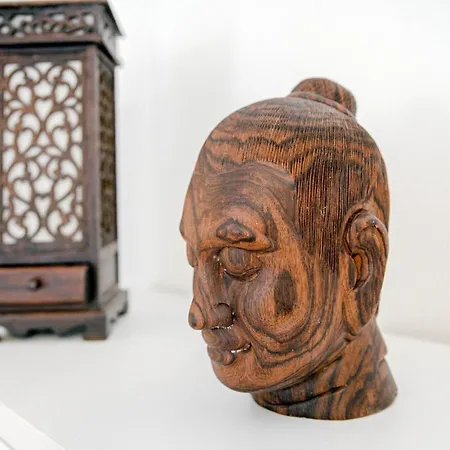 Dodo Red - The House Of Travelers Apartment