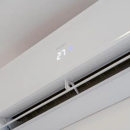 Dodo Red - The House Of Travelers * 코모