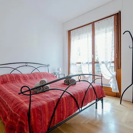 Dodo Red - The House Of Travelers Apartament *