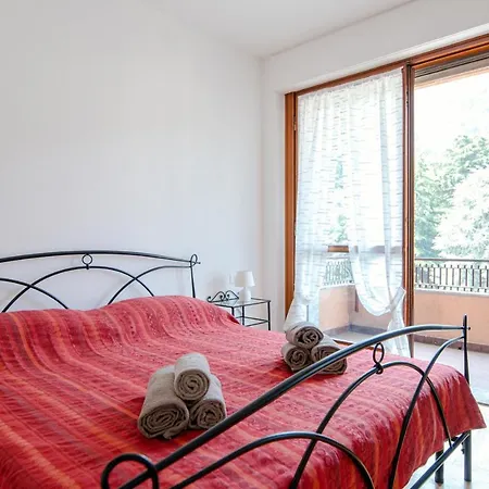 Apartment Dodo Red By 