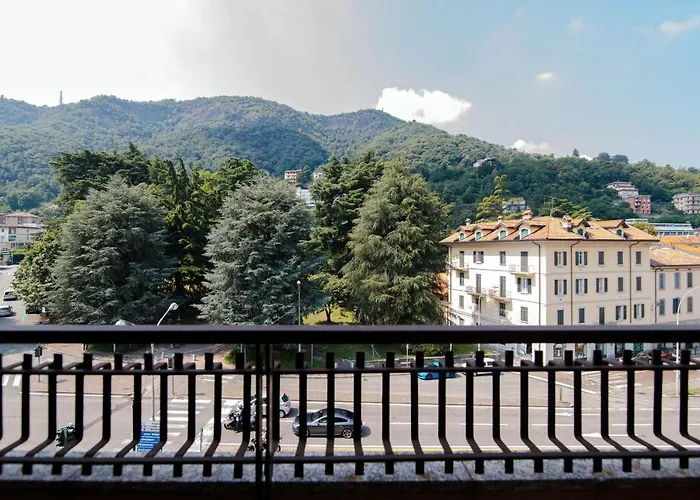 Dodo Red - The House Of Travelers Apartment Como